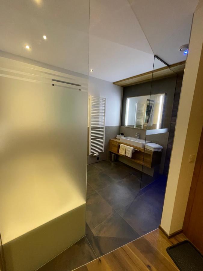 Haus Alt St. Anton Apartment Sankt Anton am Arlberg Bagian luar foto