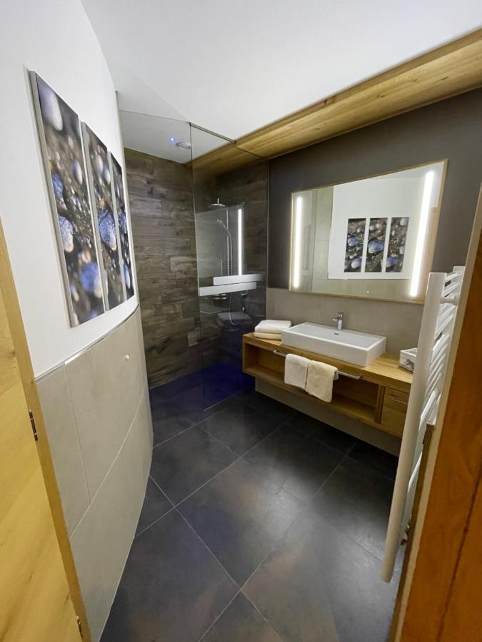 Haus Alt St. Anton Apartment Sankt Anton am Arlberg Bagian luar foto