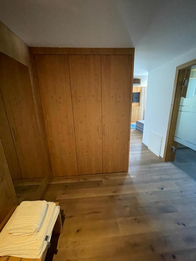 Haus Alt St. Anton Apartment Sankt Anton am Arlberg Bagian luar foto