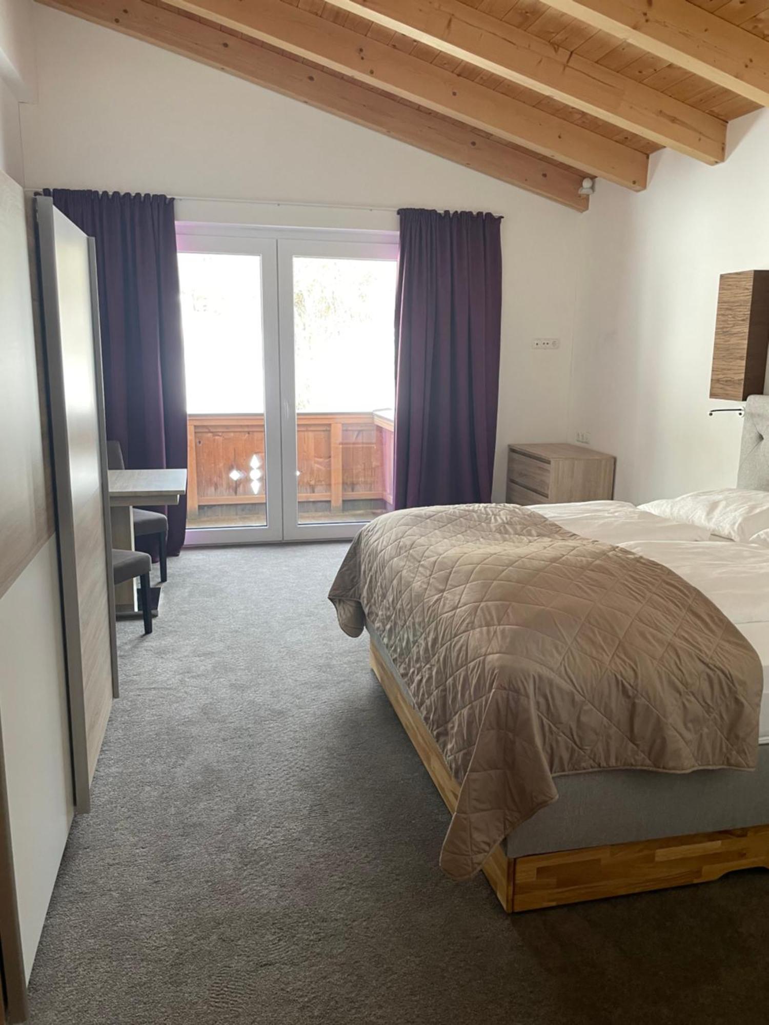 Haus Alt St. Anton Apartment Sankt Anton am Arlberg Bagian luar foto