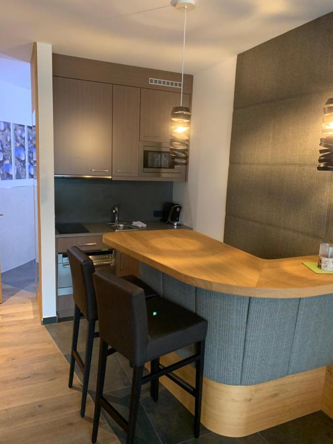 Haus Alt St. Anton Apartment Sankt Anton am Arlberg Bagian luar foto